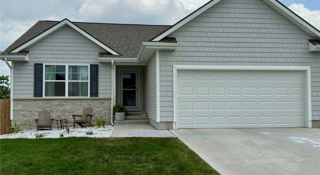 Photo of 701 Patchett Dr, Mitchellville, IA 50169