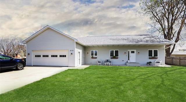 Photo of 313 NE Ewing St, Grimes, IA 50111