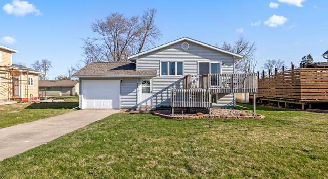 Photo of 405 County Ave, Sheldahl, IA 50243