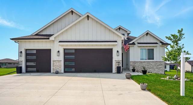 Photo of 1108 NE Forest Ridge Ct, Ankeny, IA 50021