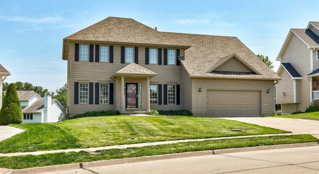 Photo of 8004 Wilden Dr, Urbandale, IA 50322