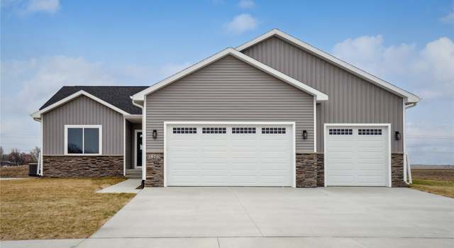 Photo of 1103 Nevada St, Nevada, IA 50201