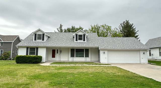 Photo of 925 W Jefferson St, Winterset, IA 50273