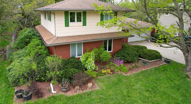 Photo of 4309 75th St, Urbandale, IA 50322