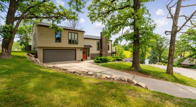 Photo of 6 Fore Seasons Dr, Grinnell, IA 50112