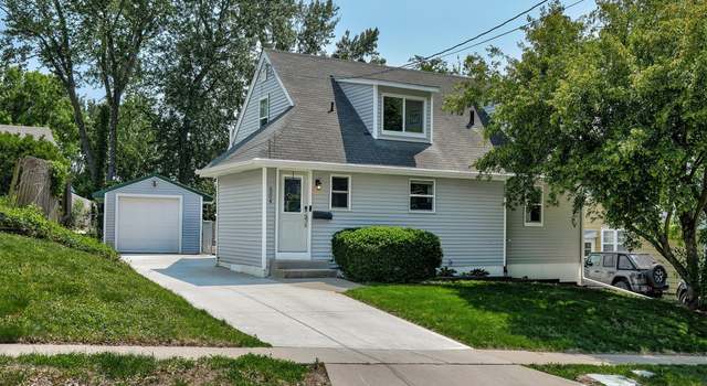 Photo of 6004 Dagle Dr, Des Moines, IA 50311
