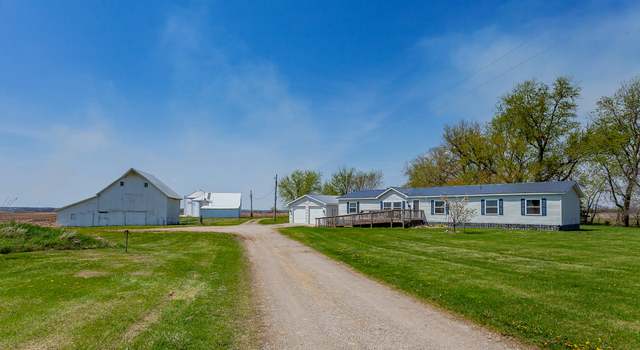 Photo of 11170 NE 112th St, Maxwell, IA 50161