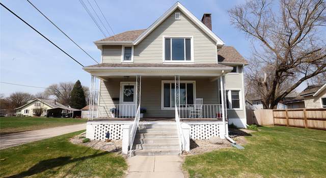 Photo of 921 13th St, Boone, IA 50036