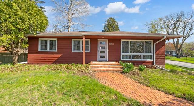 Photo of 3503 Ross Rd, Ames, IA 50014