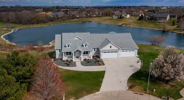 Photo of 3325 N Doe Run Dr, Cumming, IA 50061