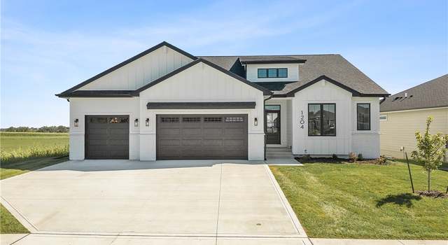 Photo of 1204 Orchard Hills Dr, Norwalk, IA 50211