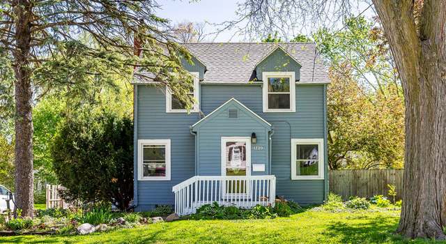 Photo of 1729 45th St, Des Moines, IA 50310