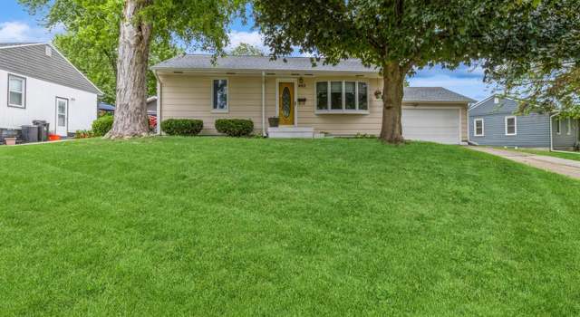 Photo of 602 E 22nd St S, Newton, IA 50208