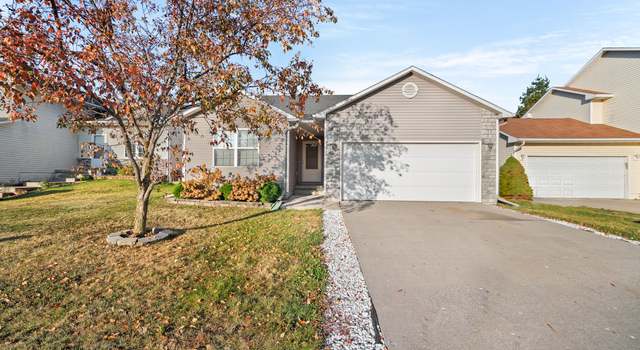 Photo of 2632 Whispering Ridge Dr, Des Moines, IA 50320