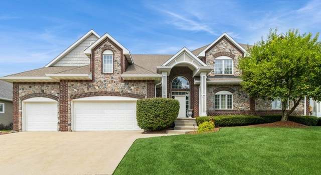 Photo of 1113 Glen Oaks Dr, West Des Moines, IA 50266