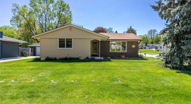 Photo of 3012 Vine St, West Des Moines, IA 50265