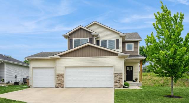 Photo of 1085 Juniper Dr, Carlisle, IA 50047
