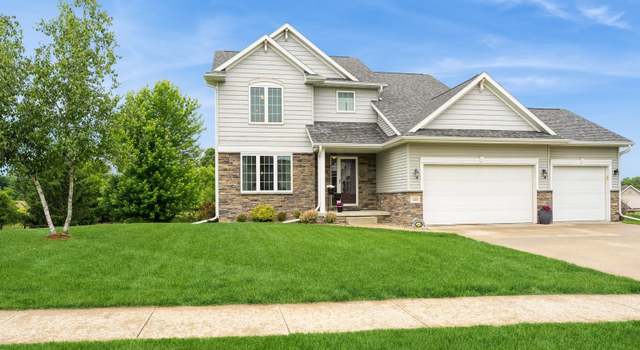 Photo of 1225 Lyle Murphy Dr, Carlisle, IA 50047