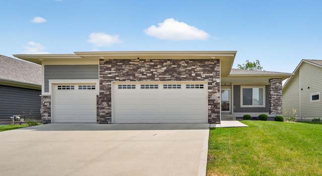 Photo of 9322 Bellflower Ln, Norwalk, IA 50211