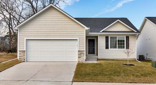Photo of 425 Commons Dr, Carlisle, IA 50047