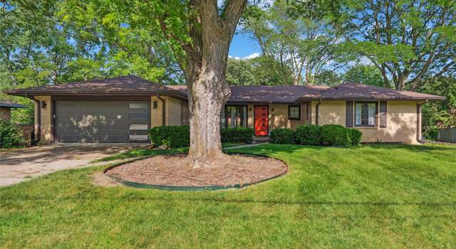 Photo of 1817 75th St, Windsor Heights, IA 50324