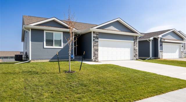 Photo of 4404 NW 12th St, Ankeny, IA 50023