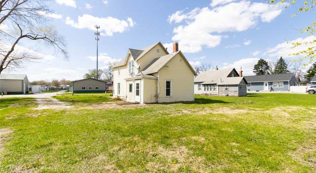 Photo of 205 Jefferson St, Carlisle, IA 50047