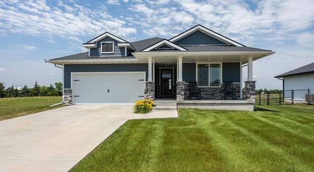 Photo of 1511 NE 2nd St, Stuart, IA 50250