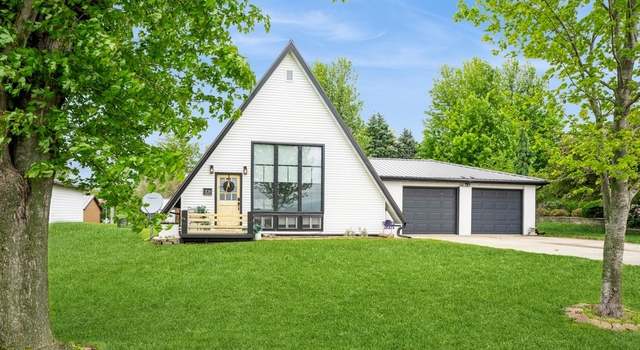 Photo of 306 E Buchanan St, Baxter, IA 50028