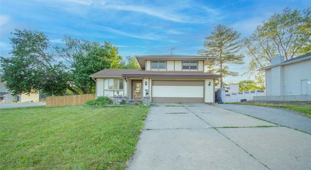 Photo of 805 Linden Dr, Norwalk, IA 50211