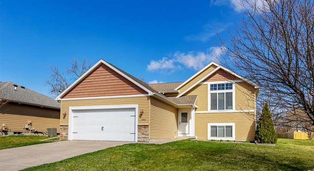 Photo of 645 Northview Dr, Waukee, IA 50263