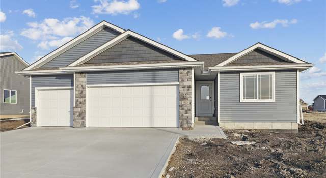 Photo of 405 Meadow Ave NW, Bondurant, IA 50035