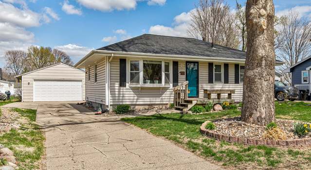 Photo of 175 Northview Dr, Waukee, IA 50263