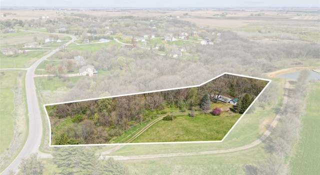 Photo of 2295 Dakota Dr, Pella, IA 50219