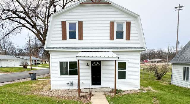 Photo of 301 W Washington St, Exira, IA 50076
