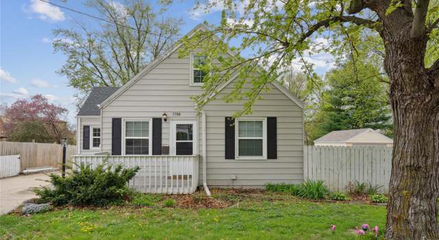 Photo of 1708 Vine St, West Des Moines, IA 50265