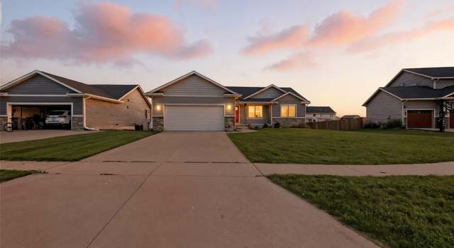 Photo of 716 James St NE, Bondurant, IA 50035