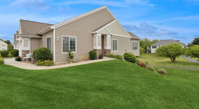 Photo of 1025 NE Greenview Dr, Ankeny, IA 50021