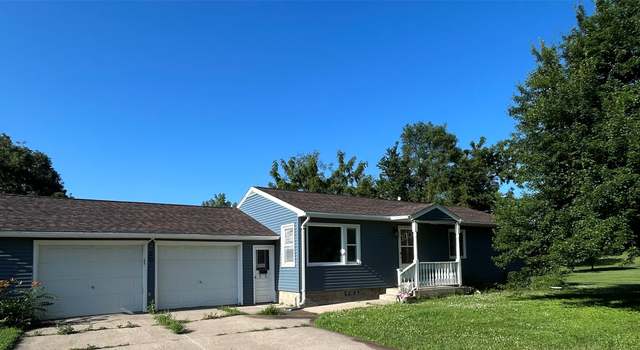 Photo of 320 1st Ave, Grinnell, IA 50112