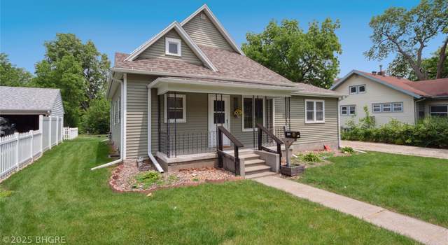 Photo of 409 W Filmore St, Winterset, IA 50273