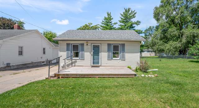 Photo of 2330 E 40th St, Des Moines, IA 50317