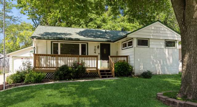 Photo of 704 21st St, West Des Moines, IA 50265
