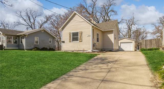 Photo of 2914 Oxford St, Des Moines, IA 50313