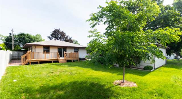 Photo of 3408 Lindlavista Way, Des Moines, IA 50310
