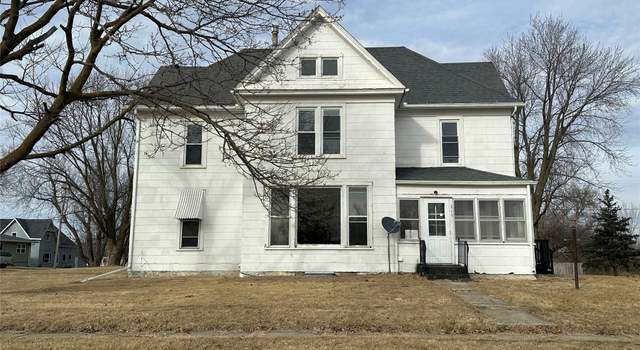 Photo of 225 N 3rd St, Mccallsburg, IA 50154