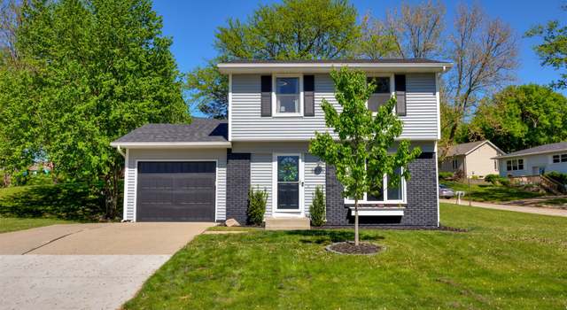 Photo of 8979 Golden Valley Dr, Norwalk, IA 50211