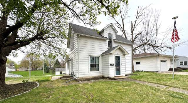 Photo of 924 Broad St, Story City, IA 50248