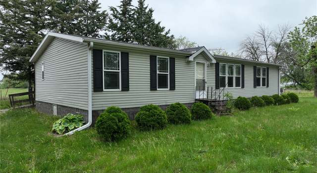 Photo of 14975 425th St, Derby, IA 50068