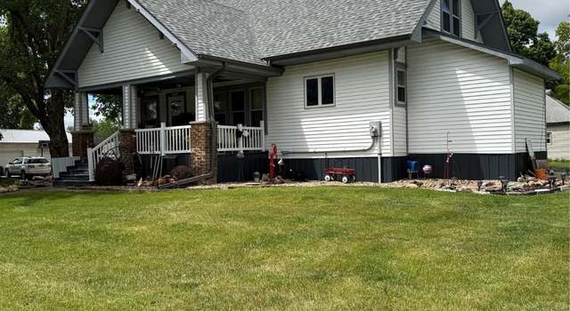 Photo of 604 3rd St, Fontanelle, IA 50846