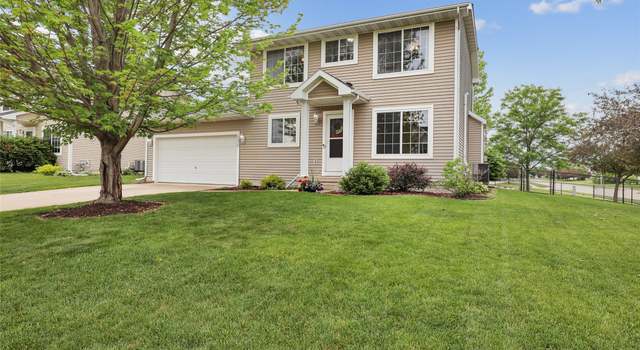 Photo of 490 SE Carefree Ln, Waukee, IA 50263